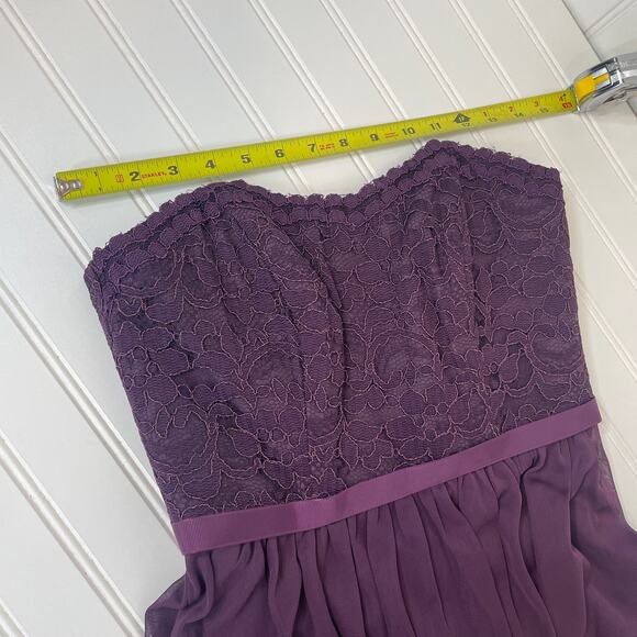 NWT David’s Bridal Plum Short Scalloped Strapless Lace Mesh Mini Dress Size 0 - Picture 7 of 8